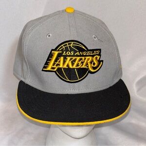 Los Angeles Lakers New Era 59FIFTY Stone Black Snapback Hat Cap OSFM